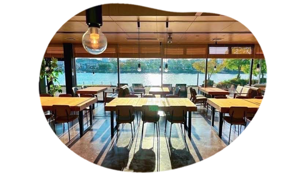 演出まで叶う、贅沢な集いの場