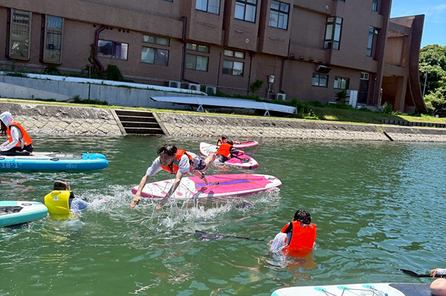 スポーツレジャー